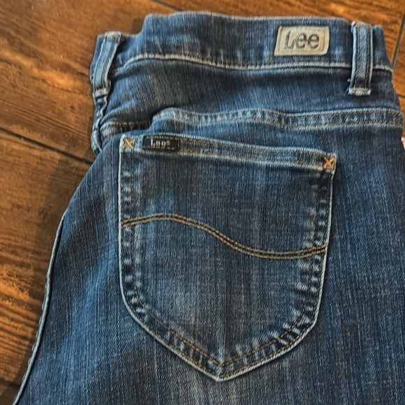 Lee Womens Jeans Straight Leg Relaxed Fit Mid Rise Stretch Blue 12 Long - Picture 1 of 8